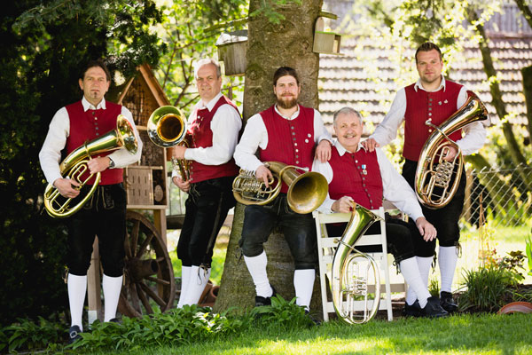 Tenorhorn und Bariton der Musikkapelle Klosterbeuren